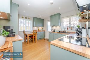 Kitchen/Diner- click for photo gallery